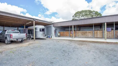 Investors jockey to buy equestrian centre