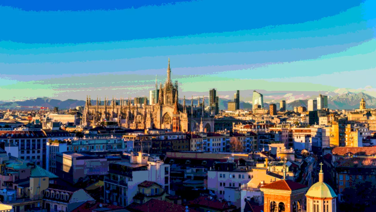 Eccellente! AWS building new data centres in Italy