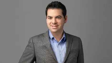 Daniel bernard headshot